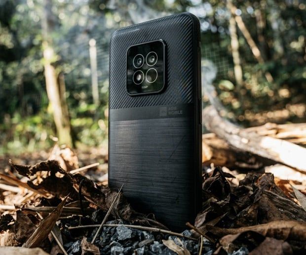 AGM X6 не вийде зіпсувати, скинувши з висоти або зваривши його