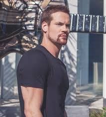 Шейн Вест Шейн Вест