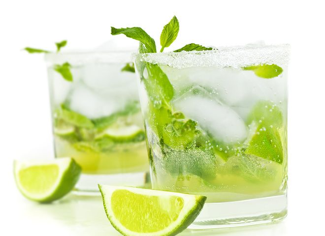 М'ята пригодиться і зовні, і всередину. М'ята пригодиться і зовні, і всередину.