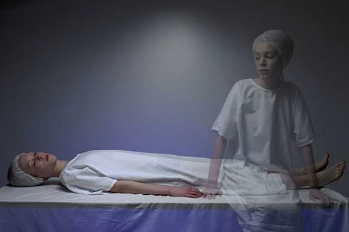 Состояние на грани жизни и смерти может вызывать выходи из тела. Состояние на грани жизни и смерти может вызывать выходи из тела.