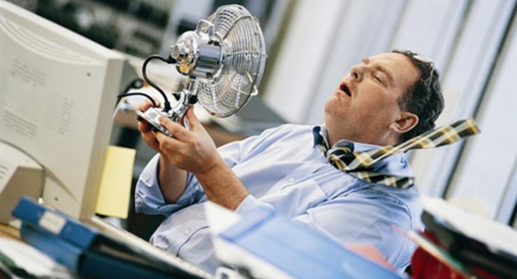 Удар теплом можна отримати і в офісі. Удар теплом можна отримати і в офісі.