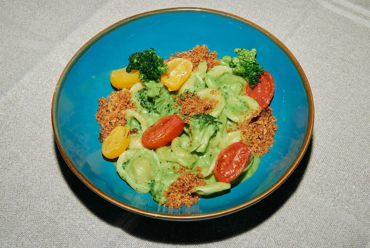 Пасту по-милански готовят в местных ресторанах.