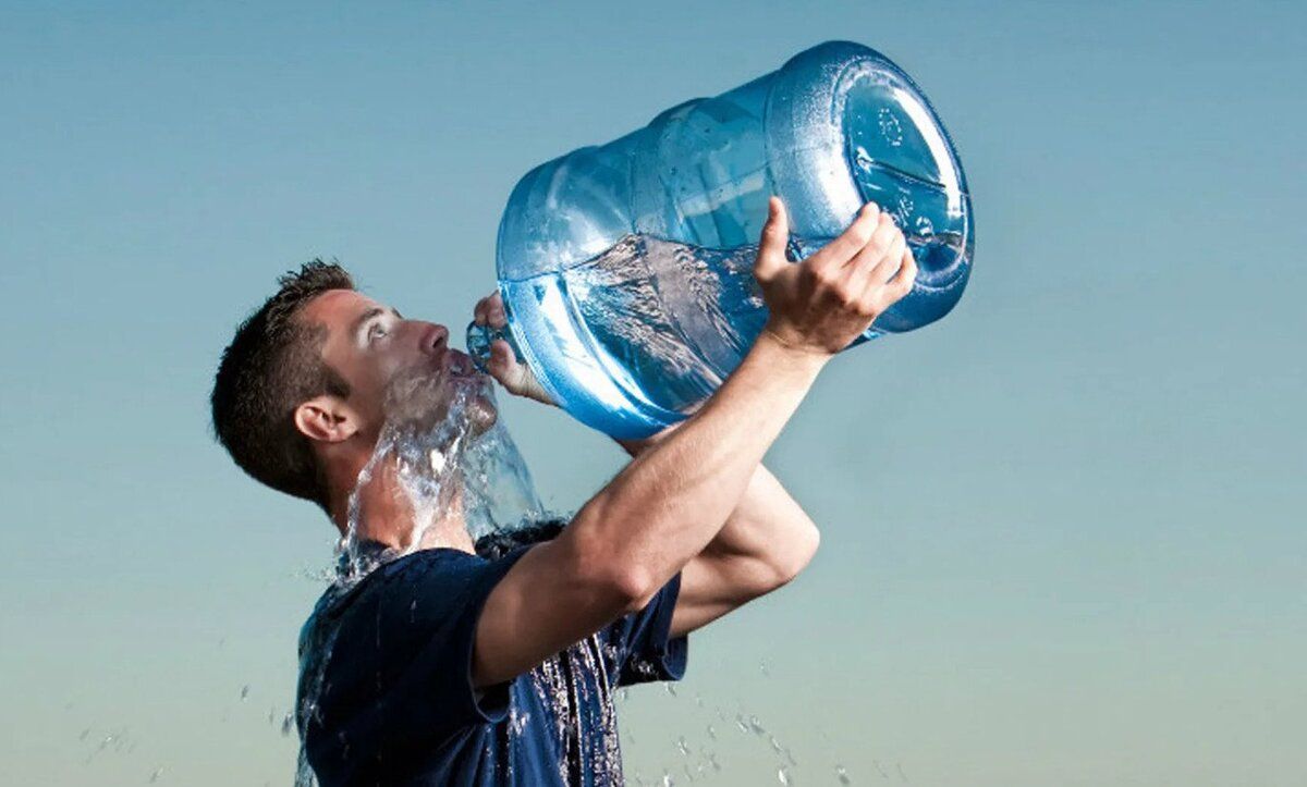 Водная передозировка вредна, как и обезвоженность. Водная передозировка вредна, как и обезвоженность.