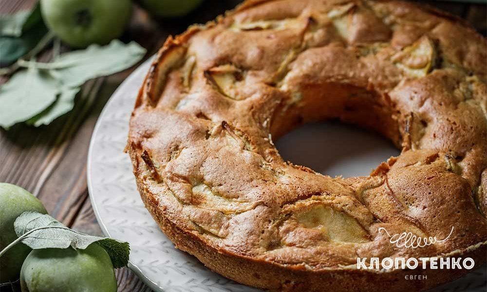 Название сорта яблок Антоновка созвучно с названием моста.