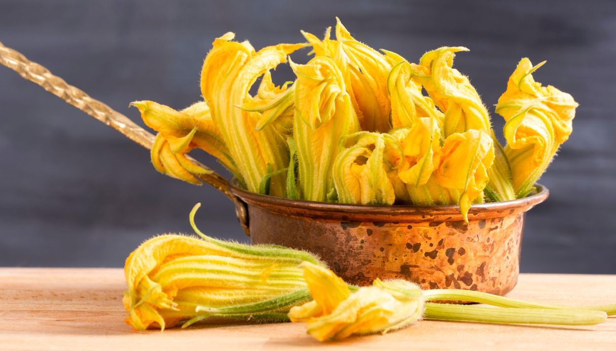 Квіти кабачка/гарбуза — це не тільки гарно, але й смачно! Квіти кабачка/гарбуза — це не тільки гарно, але й смачно!