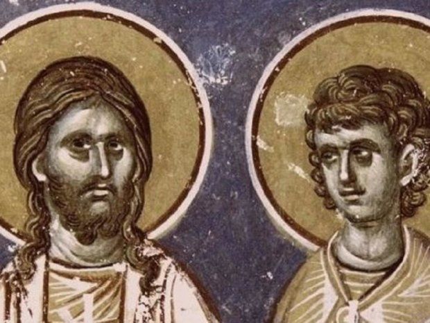 Для збирання роси розстеляють на галявині чисте біле полотно і чекають, поки тканина просочиться. Після цього вологу вичавлюють у глиняний посуд