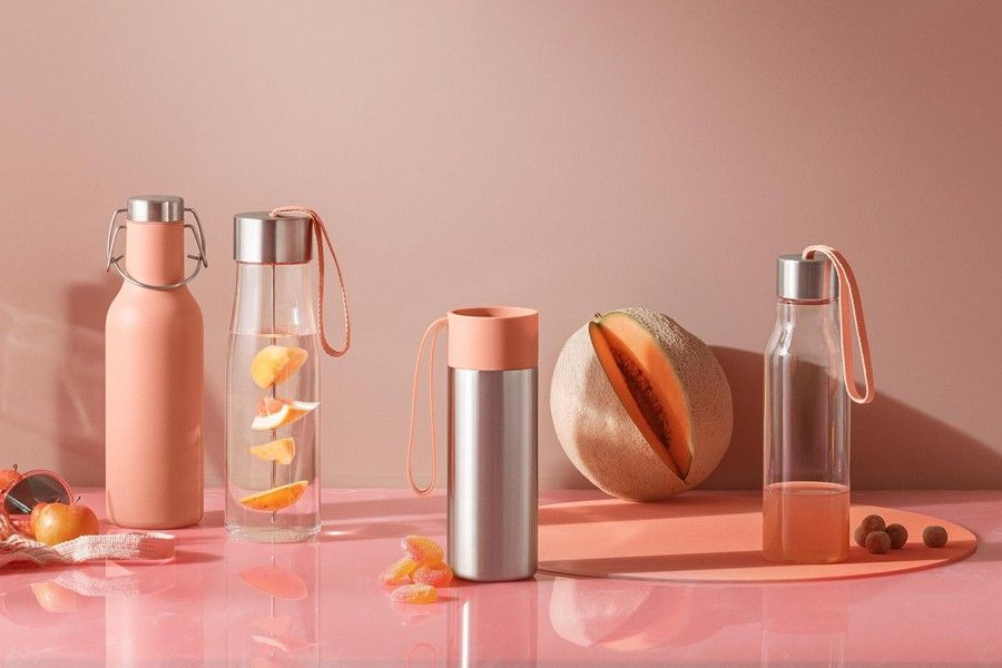 Лучшая альтернатива - многразовые пластиковые и металлические бутылки.