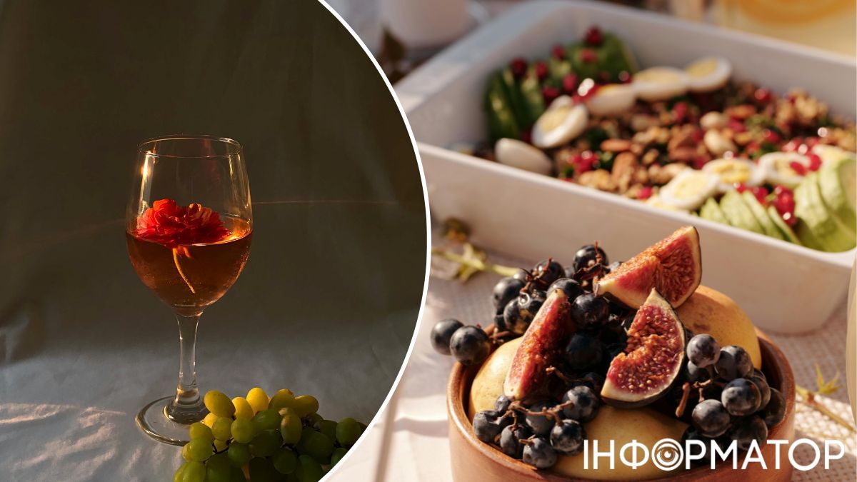 Виноград летом – классный вариант для фруктового салата или заморозки. Виноград летом – классный вариант для фруктового салата или заморозки.