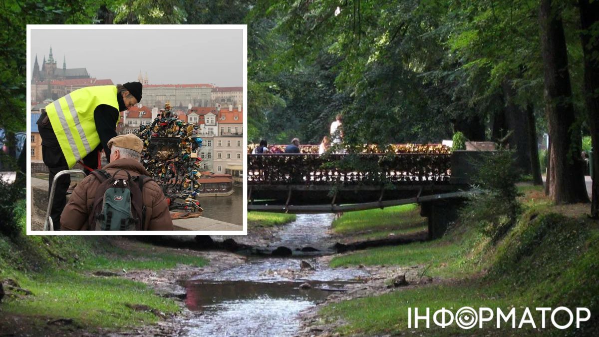 снимает любовные замки с Карлова моста в Праге. Зачем вешают замки любви: ответ вас ошарашит 1