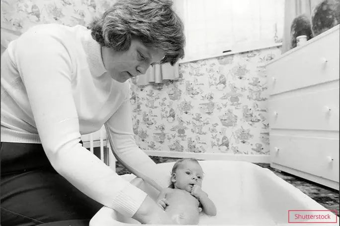 25 июля вошло в историю мировой медицинской науки как день рождения человека, который родился благодаря успешно проведенной процедуре оплодотворения "в пробирке" 25 июля вошло в историю мировой медицинской науки как день рождения человека, родившегося благодаря успешно проведенной процедуре оплодотворения "в пробирке"