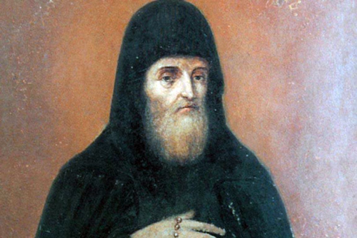 В старину был обычай в этот день угощать бедняков и больных медом и свежими овощами, фруктами, вдовам и сиротам помогать убирать несносный хлеб, в приюты относить гостинцы...