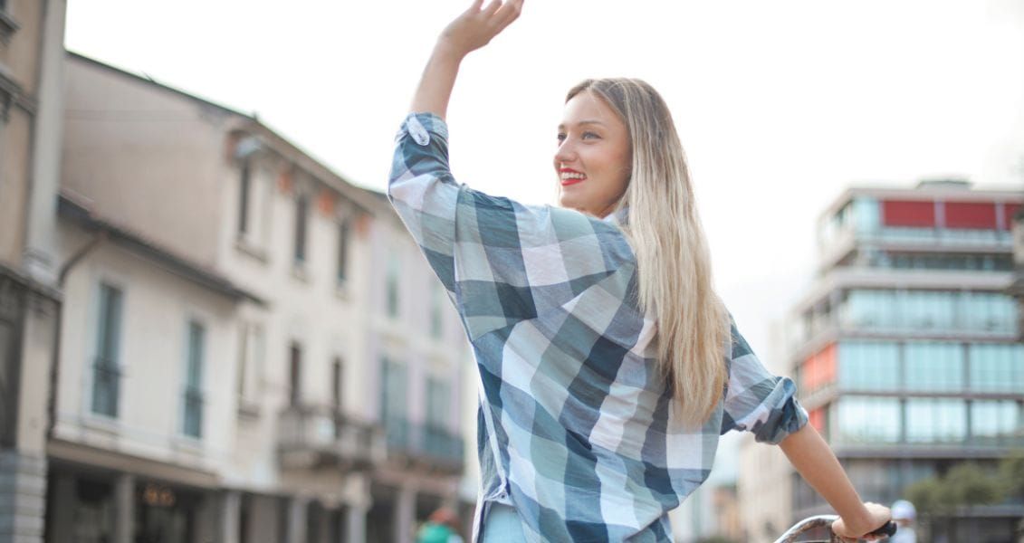 Цей день слугує ненасильницькою заявою про взаємну обізнаність і солідарність в умовах зростаючої системи спостережень. Це спосіб попередити “наглядачів” про те, що люди дивляться у відповідь