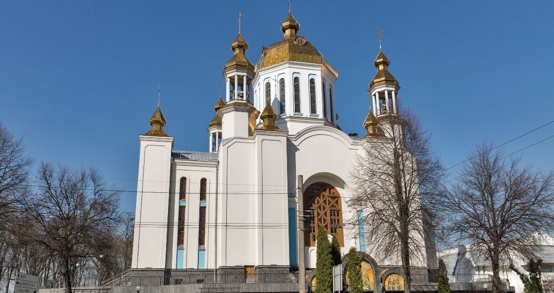 Здесь сосредоточено много уникальных памятников, музеев, кинотеатров Здесь сосредоточено много уникальных памятников, музеев, кинотеатров