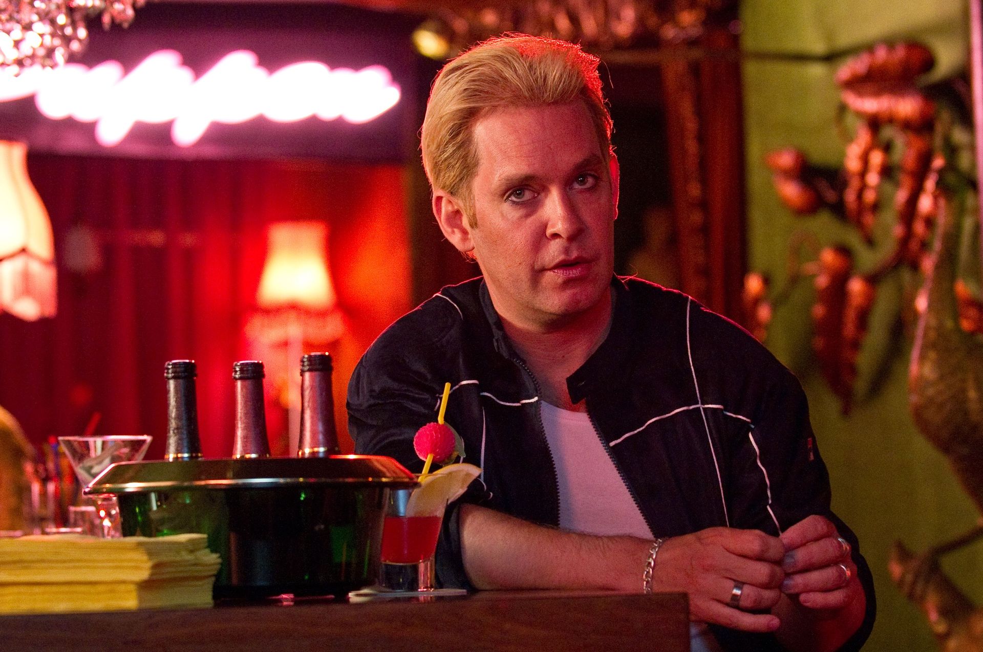 Томас Энтони "Том" Голландер Томас Энтони "Том" Голландер