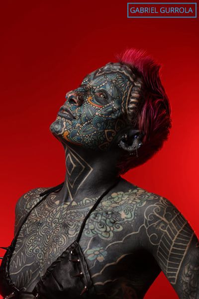 Теперь Эсперанс является одной из звезд Книги рекордов Гиннеса 2025: результат, который она считала невозможным, когда начинала свой путь с модификации тела. Теперь Эсперанс является одной из звезд Книги рекордов Гиннеса 2025: результат, который она считала невозможным, когда начинала свой путь с модификации тела.