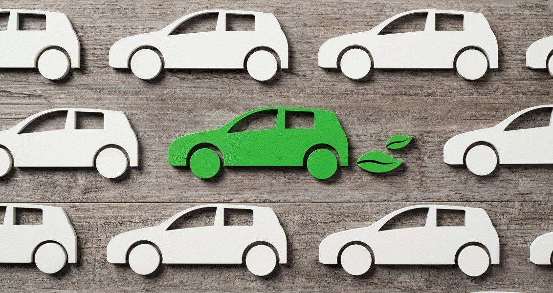 Електромобілі пропонують більш чутливе прискорення, рекуперативне гальмування та низький центр ваги, що покращує керованість, комфорт та безпеку Електромобілі пропонують більш чутливе прискорення, рекуперативне гальмування та низький центр ваги, що покращує керованість, комфорт та безпеку