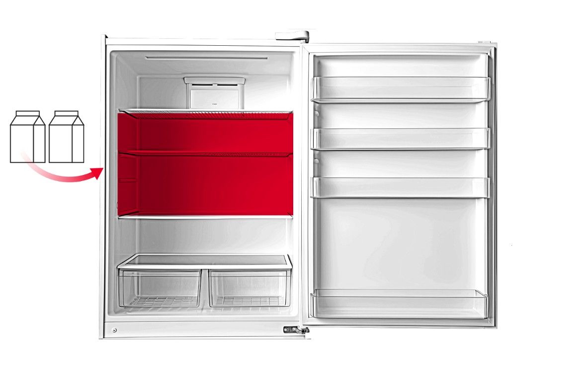 В середньому відділі холодильника зберігайте пакети з сиром, молоком, йогуртами.