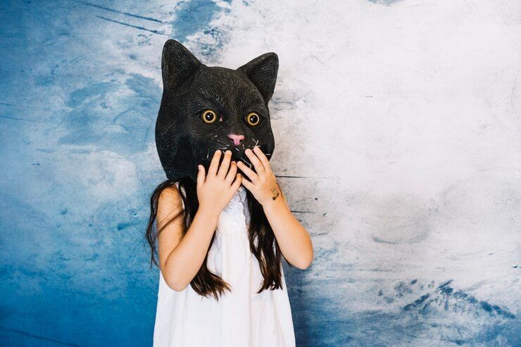 В том случае, когда ребенок из-за поведения родителей не получил здоровую самоидентификацию, но имеет искривленный психологический иммунитет, могут начаться проблемы В том случае, когда ребенок из-за поведения родителей не получил здоровую самоидентификацию, но имеет искривленный психологический иммунитет, могут начаться проблемы