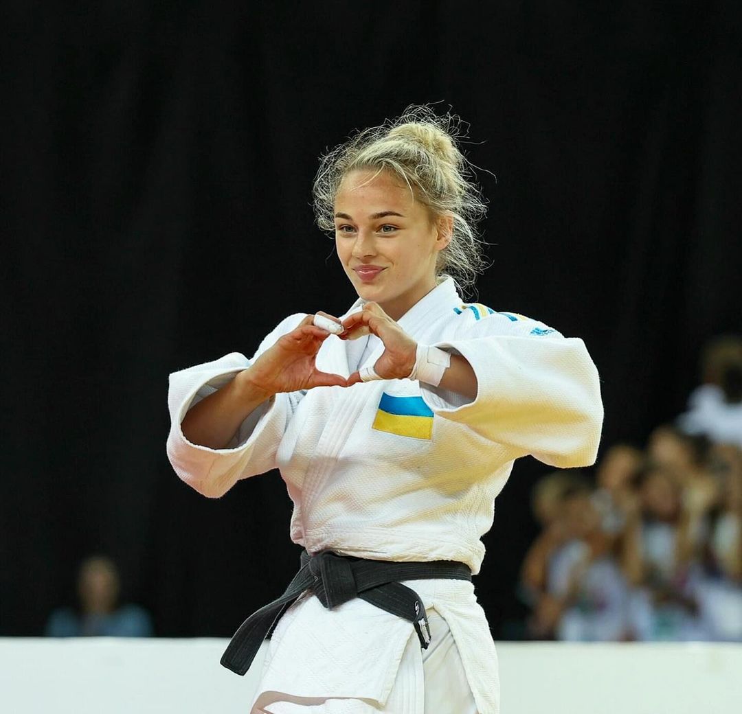 Харчуванню Білодід приділяє особливу увагу.  Качині ніжки конфі з яблуками для Дар'ї Білодід 1