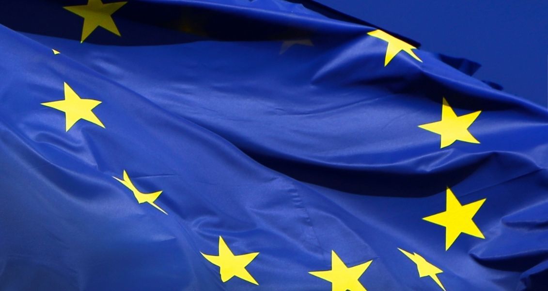 Євросоюзу у 2012 році була вручена Нобелівська премія миру через вагомий внесок у розвиток миру та демократії в Європі Євросоюзу у 2012 році була вручена Нобелівська премія миру через вагомий внесок у розвиток миру та демократії в Європі