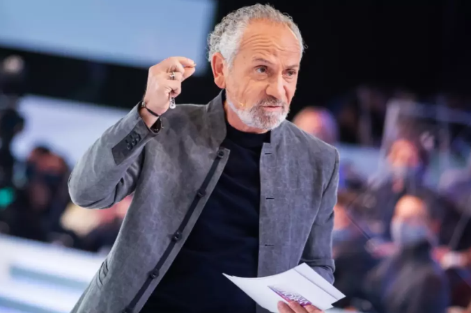 До речі, Програма Савіка Шустера «Свобода слова» мала вийти в ефір 25 лютого, однак цього не сталося через початок війни.