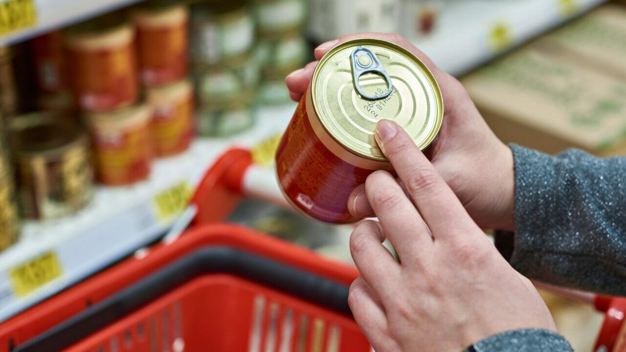 Не варто викидати продукти одразу. Продукти