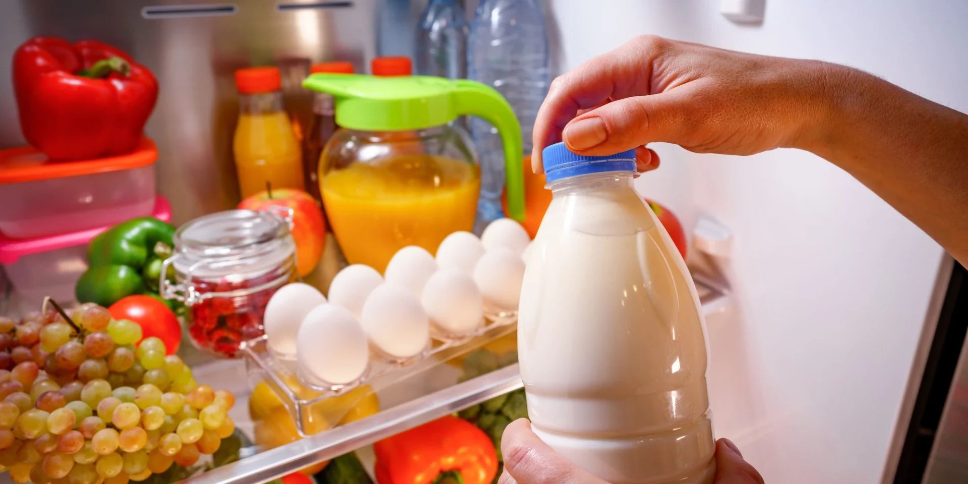 Навіть молочні продукти не варто викидати з огляду на кінцеву дату споживання. Молоко