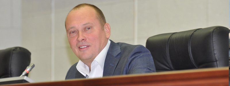 В чем днепропетровцы обвиняют экс-секретаря горсовета Максима Романенко