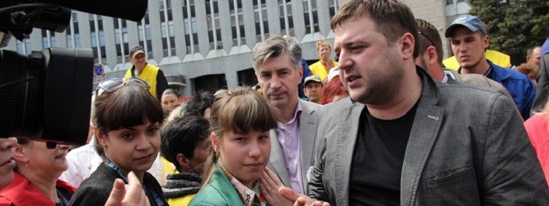 Милиция парализовала работу управления ЖКХ Днепропетровского горсовета из-за квартир?