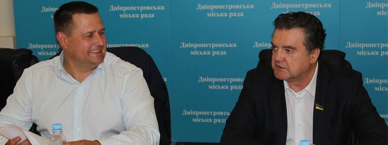 Что обсуждали нардепы в Днепропетровске