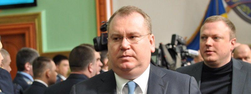 Валентин Резниченко о школах, больницах, дорогах, маршрутках и субсидиях
