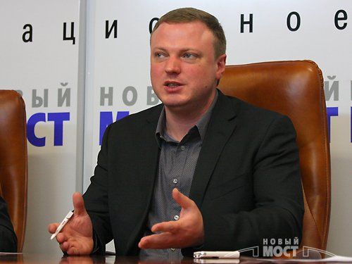 Святослав Олейник