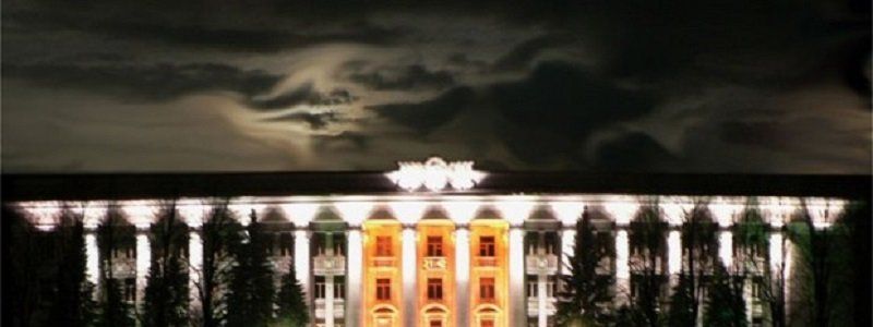 ЮМЗ как  чемодан без ручки?