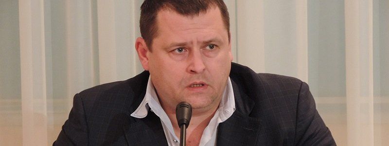Борис Филатов перераспределил полномочия между замами в пользу Погребова и Санжары