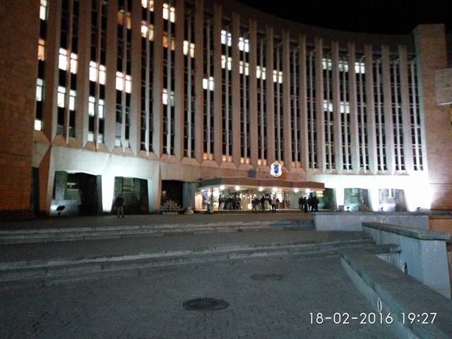 12746592_976914715722472_1954424741_n