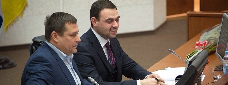 Что происходит на сессии горсовета