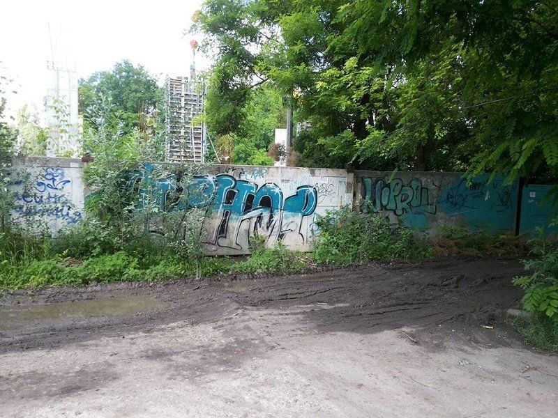 недострой на Тополе