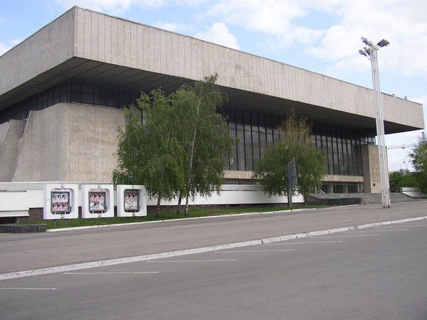 Метеор Ледовый дворец метеор в днепропетровске
