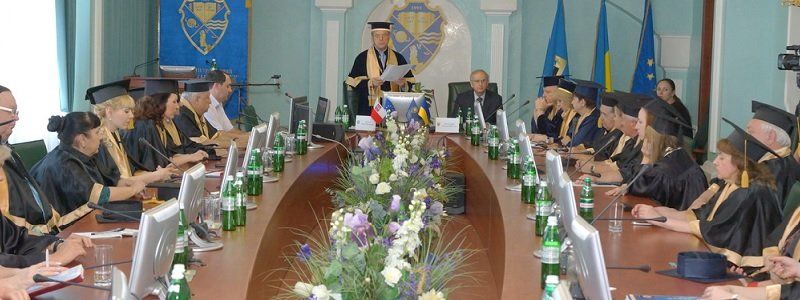 В Днепре начал работу Международный Нобелевский Конгресс