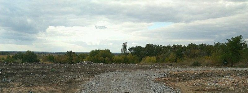 Фуры со львовским мусором обнаружились под Орловщиной