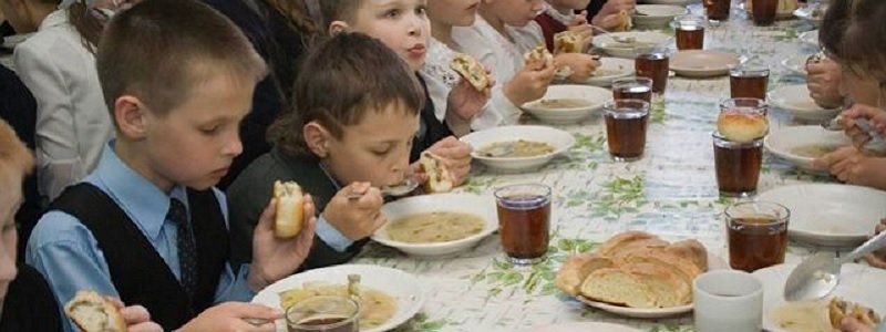 В АНД-районе очередной скандал со школьным питанием