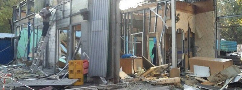 В Днепре убрали уже треть незаконных МАФов