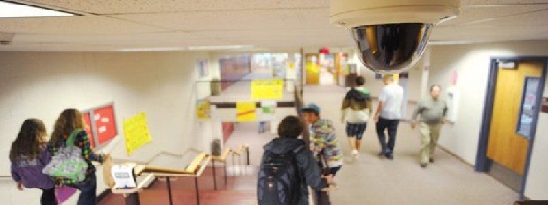 В школах Днепра появятся камеры видеонаблюдения