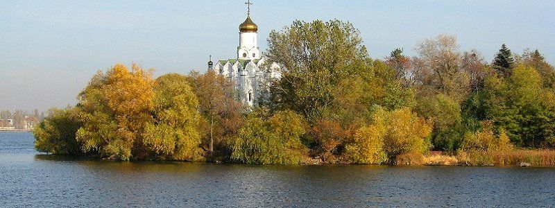 Горсовет Днепра не имеет права хозяйничать в парке Шевченко?