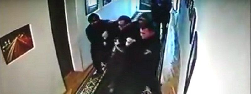 Как предпринимателя Гороховского выносили из здания горсовета Днепра