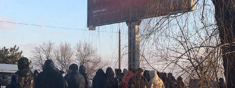 По всему Днепру сносят рекламные конструкции. Почему?