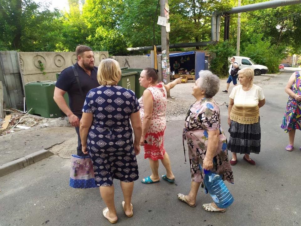 Выборы в Днепре: драки, деньги и недоделки Руслана Вишневецкого 1