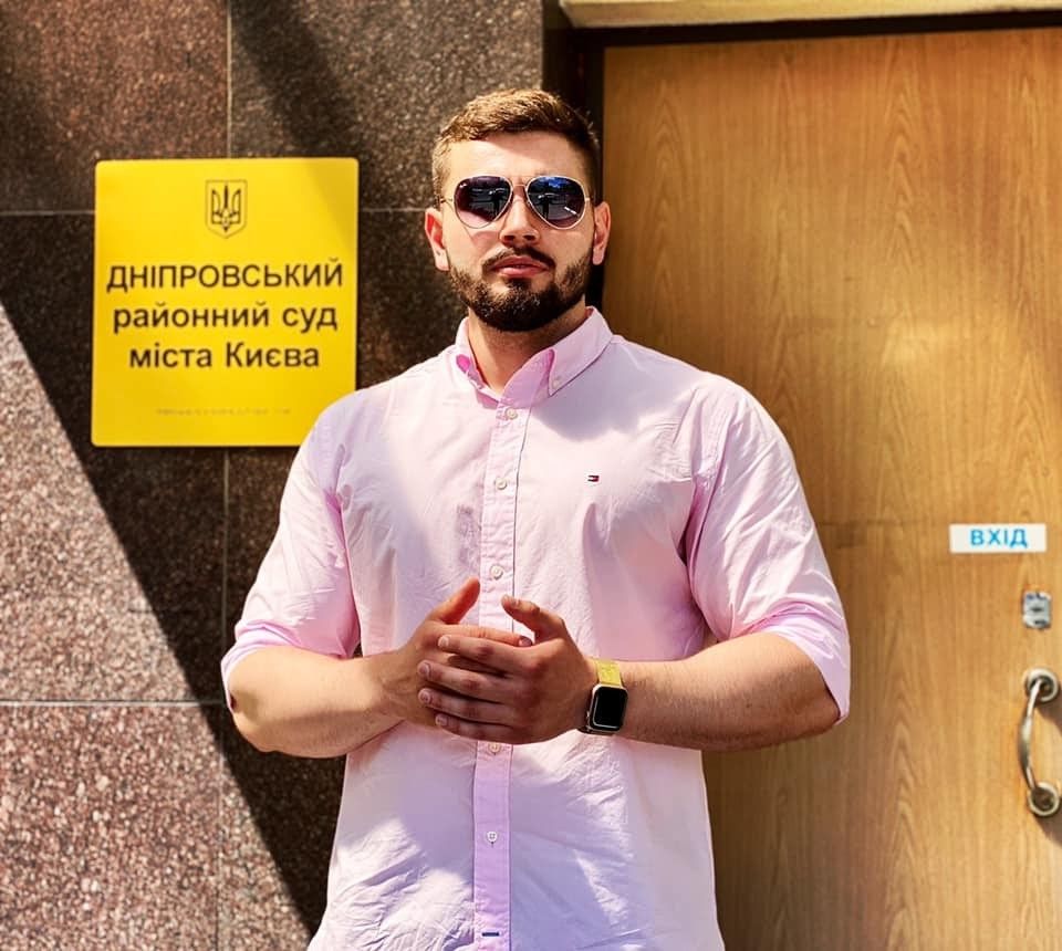 Пловец из Гидропарка в Киеве опозорил полицию в суде 1