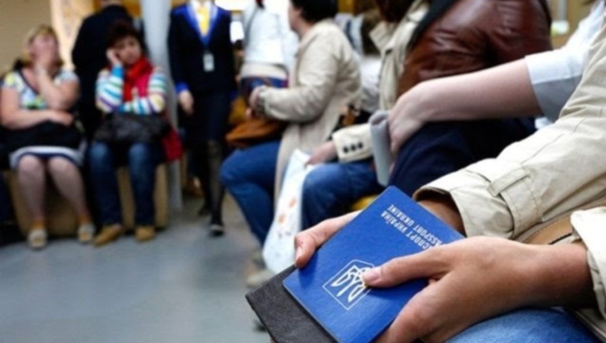 Внезапное повышение минимальной зарплаты может стать катастрофой для бизнеса и местных бюджетов