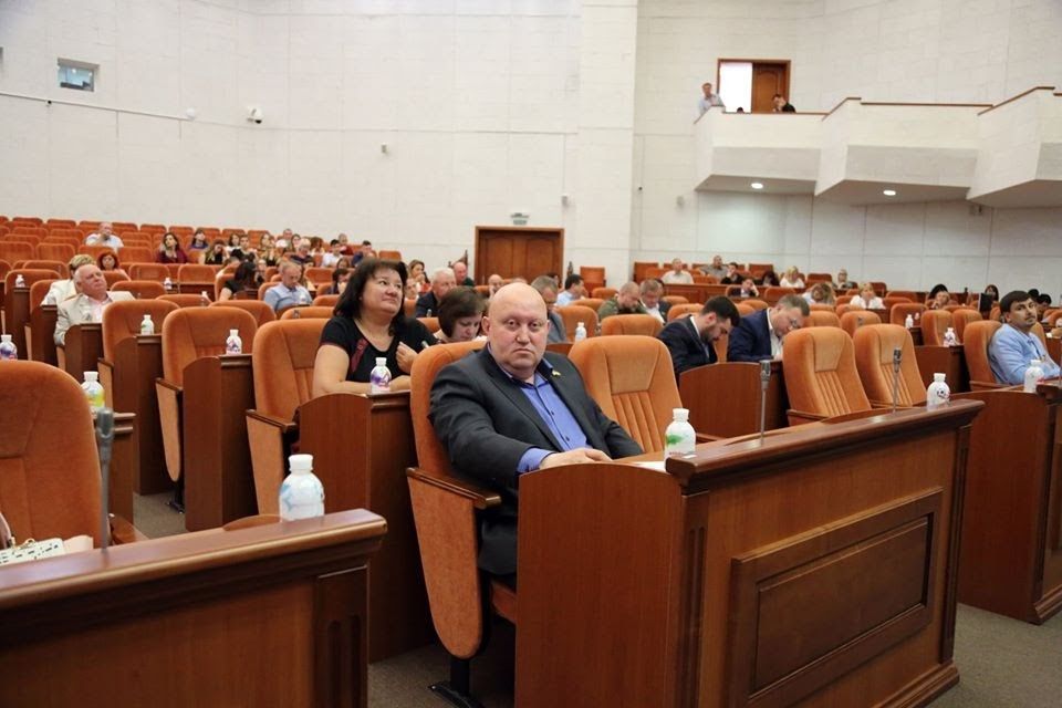 Выборы в Днепре: проблемы депутата Икола и его избирателей 1
